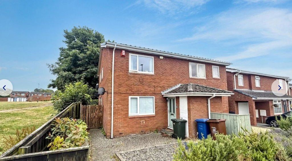 Property photo 1 of 8