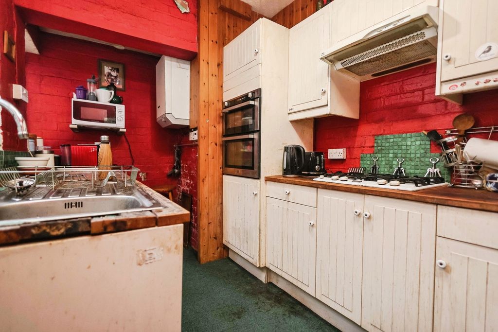 Property photo 2 of 12 Pbox-Img.Jpg