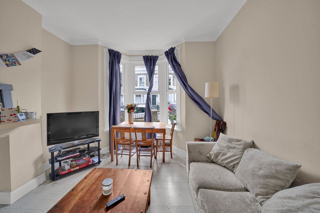 Property photo 2 of 21