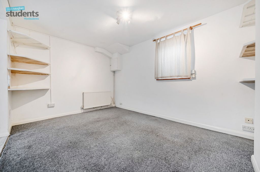 Property photo 3 of 11 1A5c4Bf0-083E-43A...