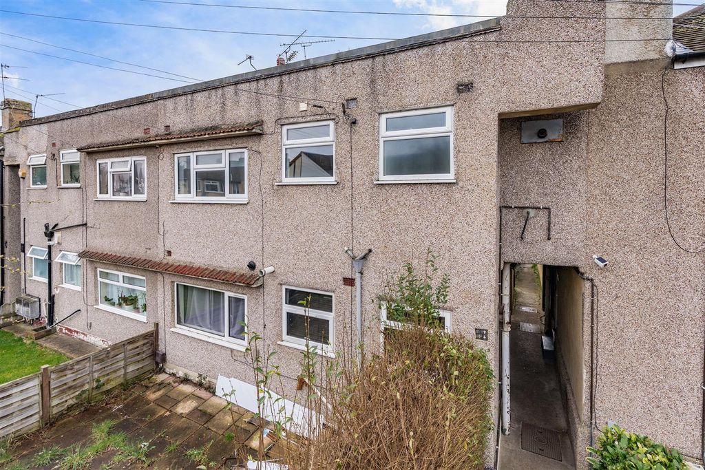 Property photo 1 of 16 123 St. Marks Avenue-Hr19.Jpg