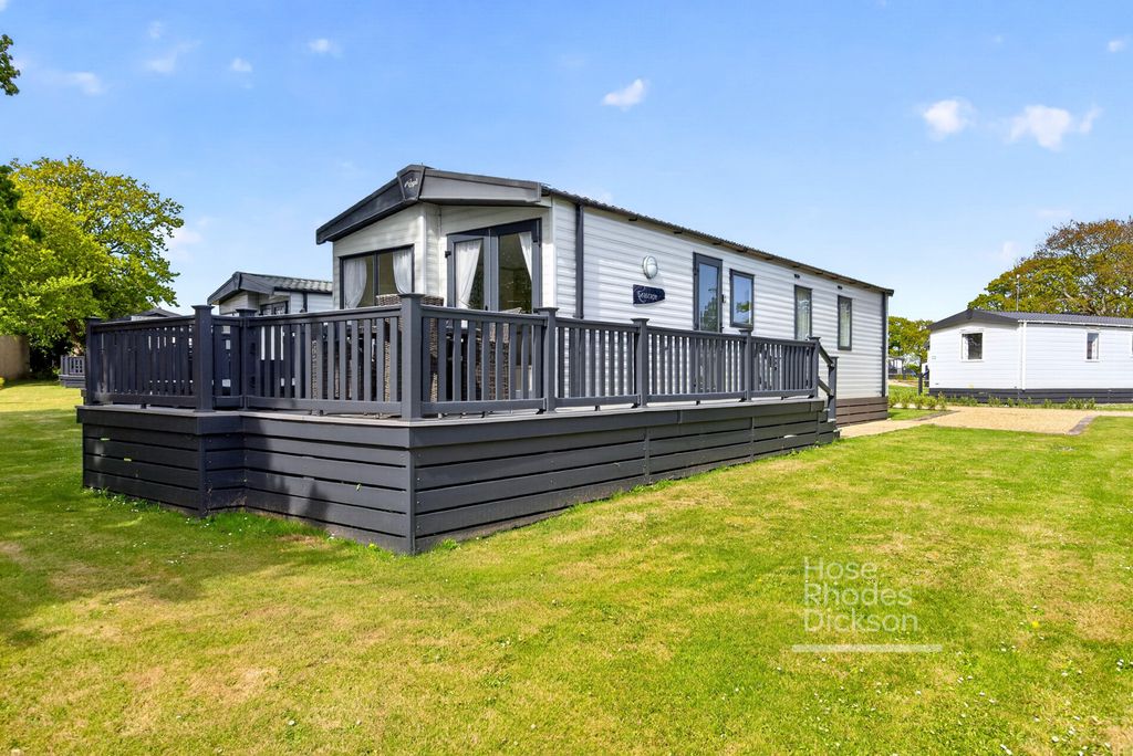 Property photo 1 of 16 Pbox-Img.Jpg