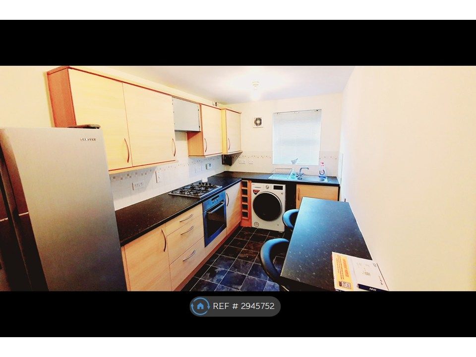 Property photo 3 of 16
