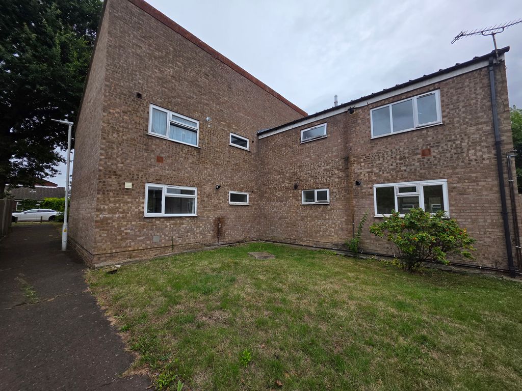 Property photo 2 of 5