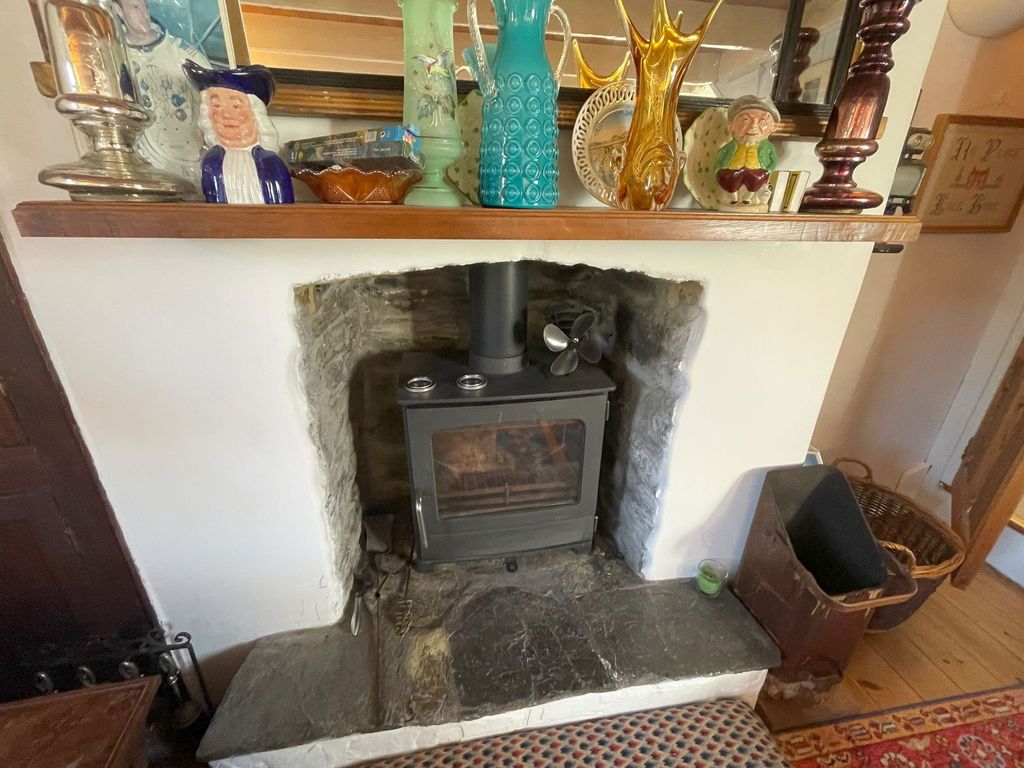 Property photo 3 of 23