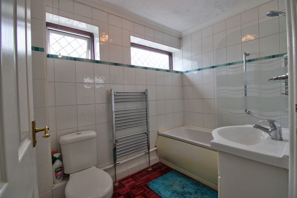 Property photo 3 of 14 Img_3741_2_3_Realistic