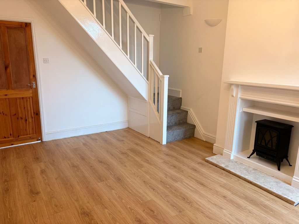 Property photo 3 of 10 Omjd2483