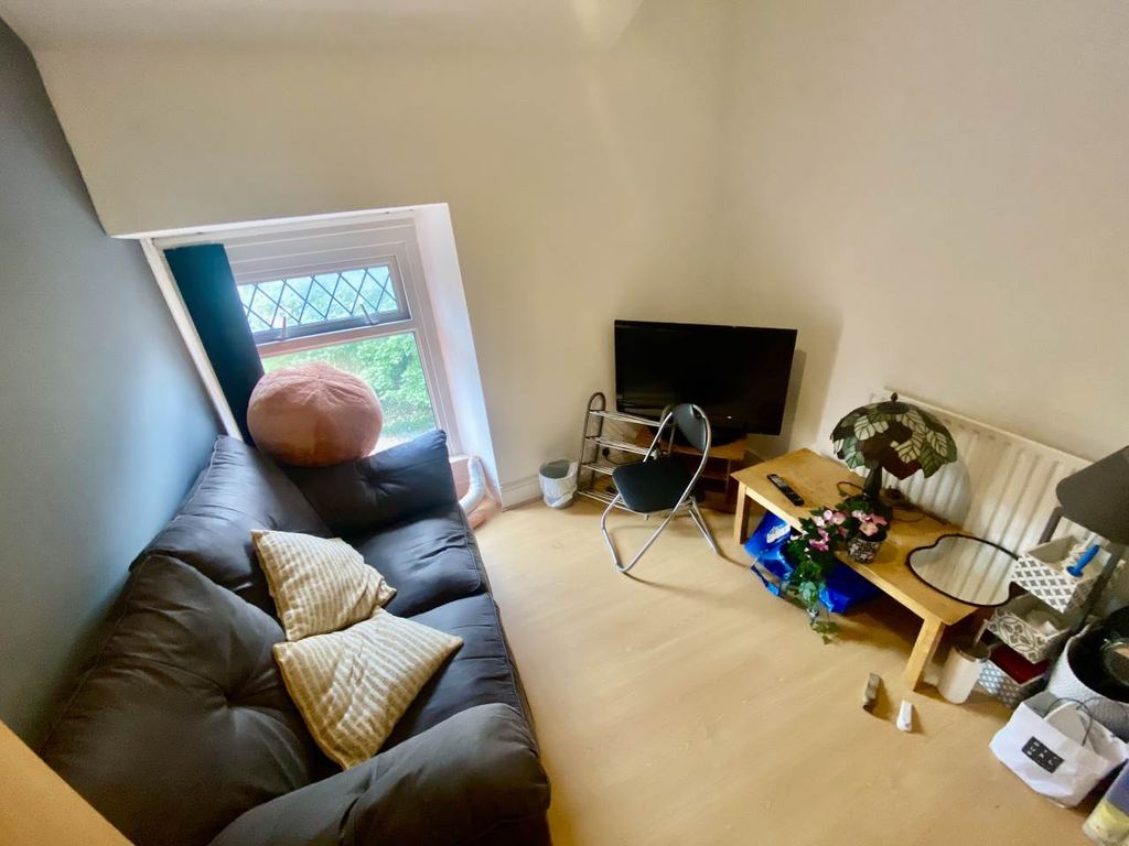 Property photo 2 of 11 Img_8065