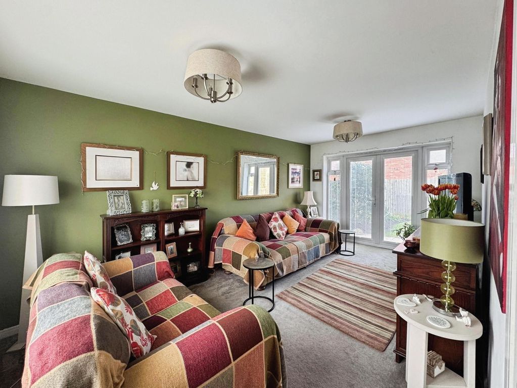 Property photo 3 of 19 Photo 18