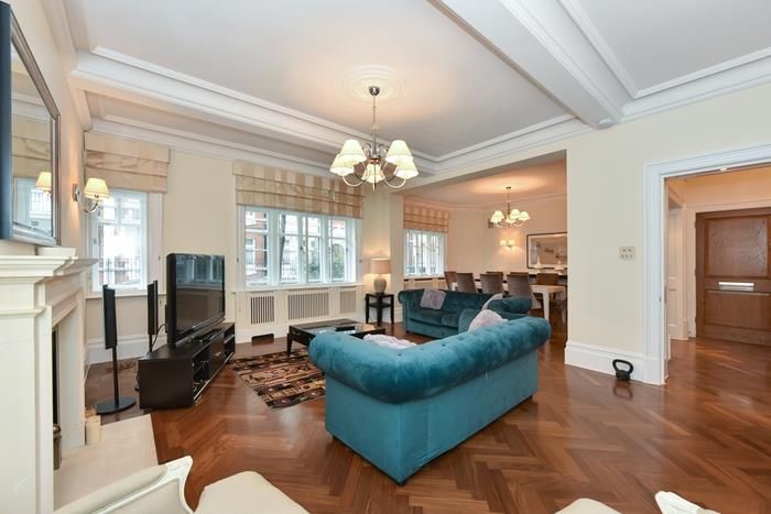 Property photo 1 of 17 2 Washington House (15)-700.Jpg