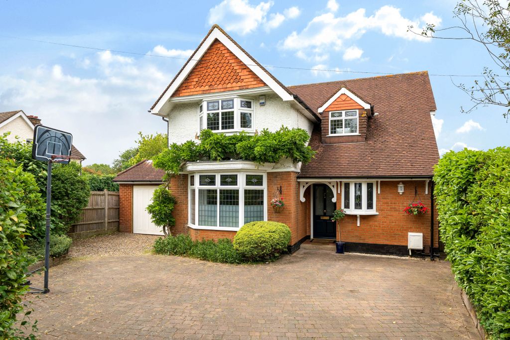 Property photo 1 of 18