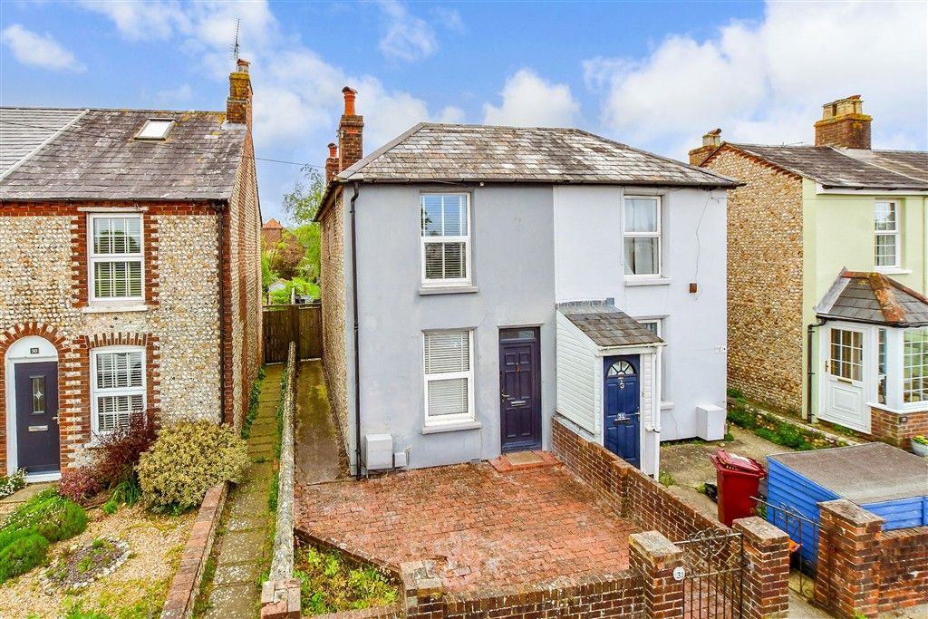 Property photo 1 of 10 Front