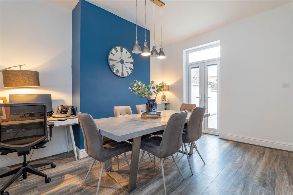 Property photo 3 of 22 Dining Room