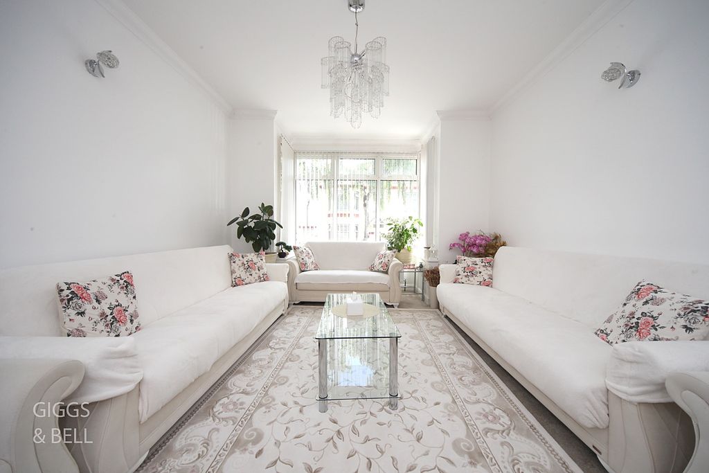 Property photo 2 of 26 5235141