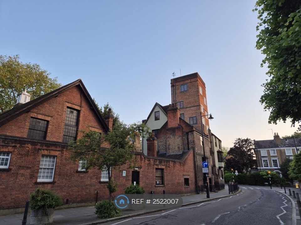 Property photo 3 of 13 Quiet And Walkable Canonbury