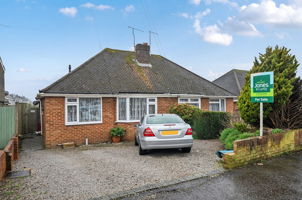 Property photo 1 of 9 1421467-2-69Aebc1...