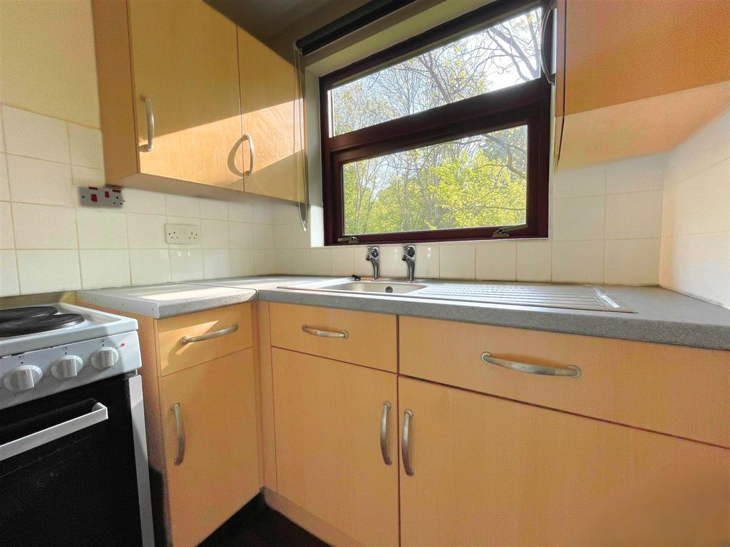 Property photo 3 of 13 Kitchen