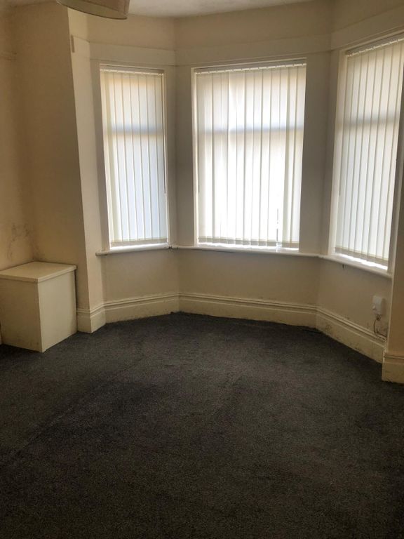 Property photo 1 of 5 Available 1 Bedroom Flat In Crumpsall, M8