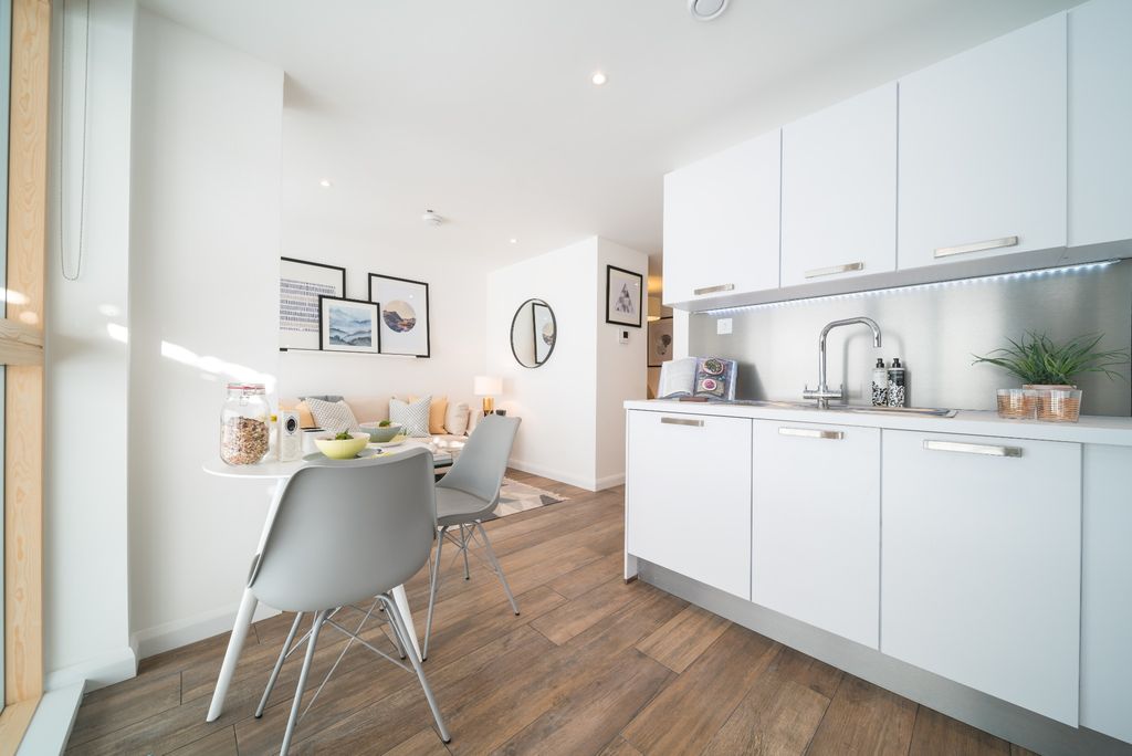 Property photo 2 of 11