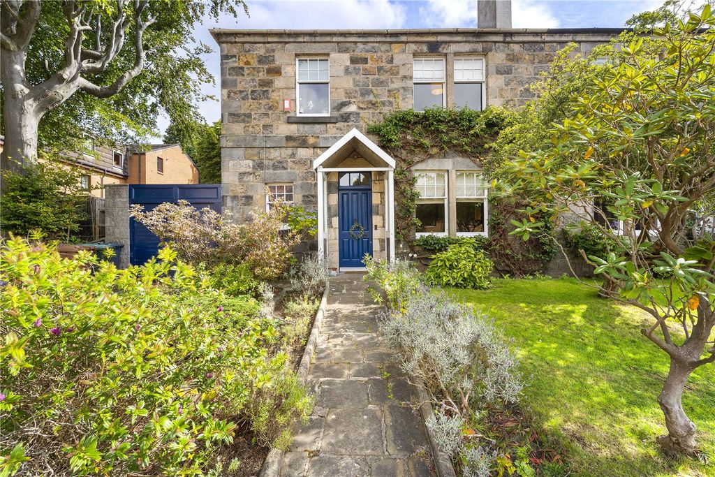 Property photo 2 of 20 Eildon Terrace