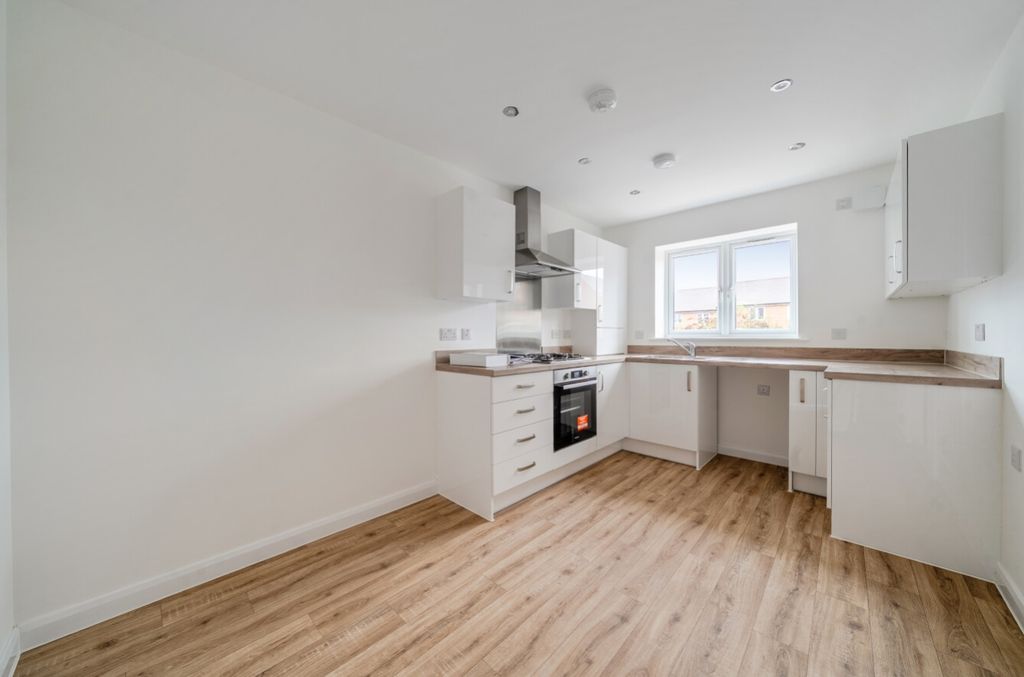 Property photo 2 of 9 1520929-3-1A08Feb8Eb5c9-1