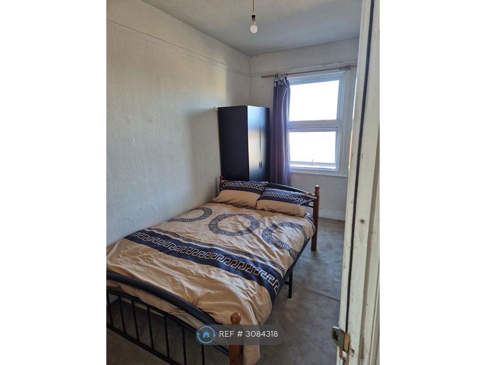 Property photo 1 of 2