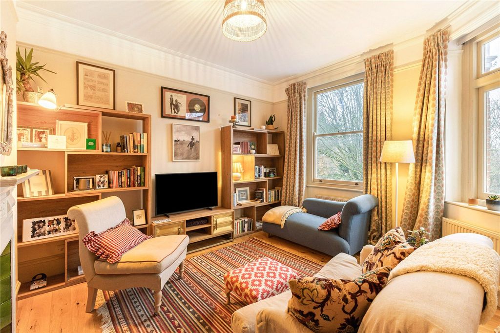 Property photo 2 of 23 Reception Room