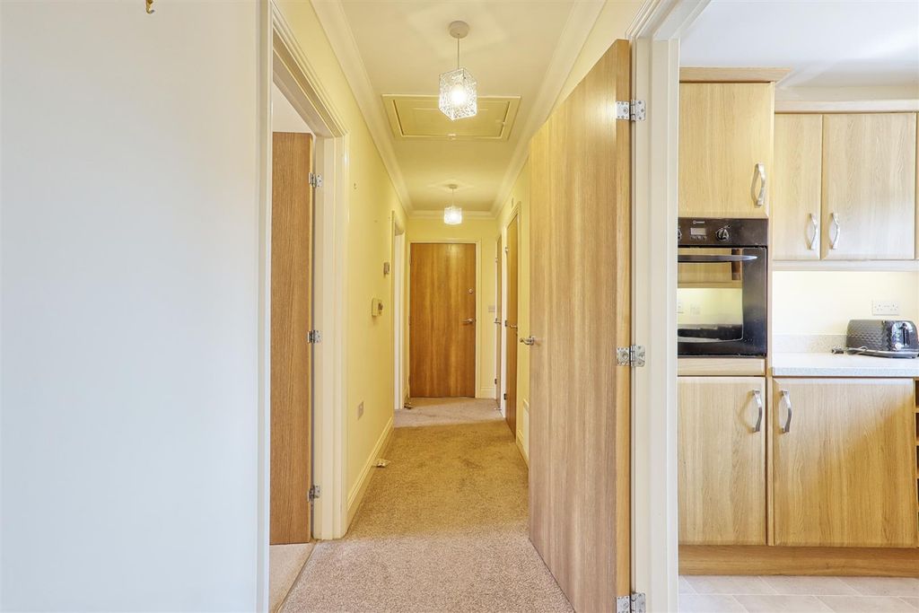 Property photo 2 of 13 Img_0433_4_5_Easyhdr-Interior3.Jpg