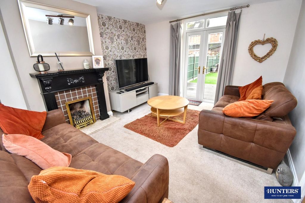 Property photo 2 of 14 Living Room