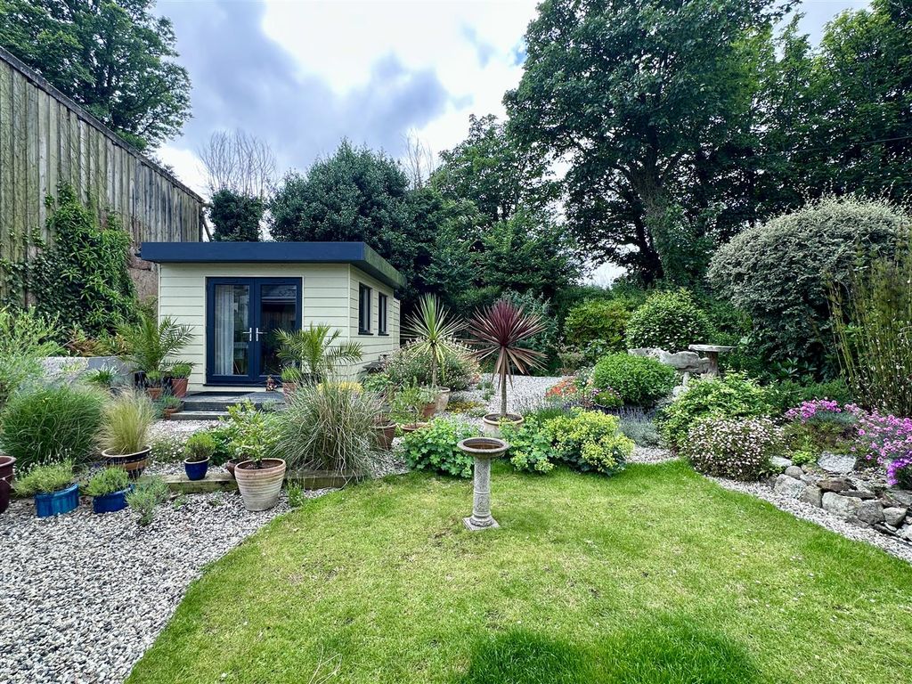 Property photo 3 of 24