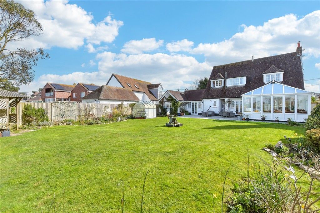 Property photo 1 of 16 Rear Garden