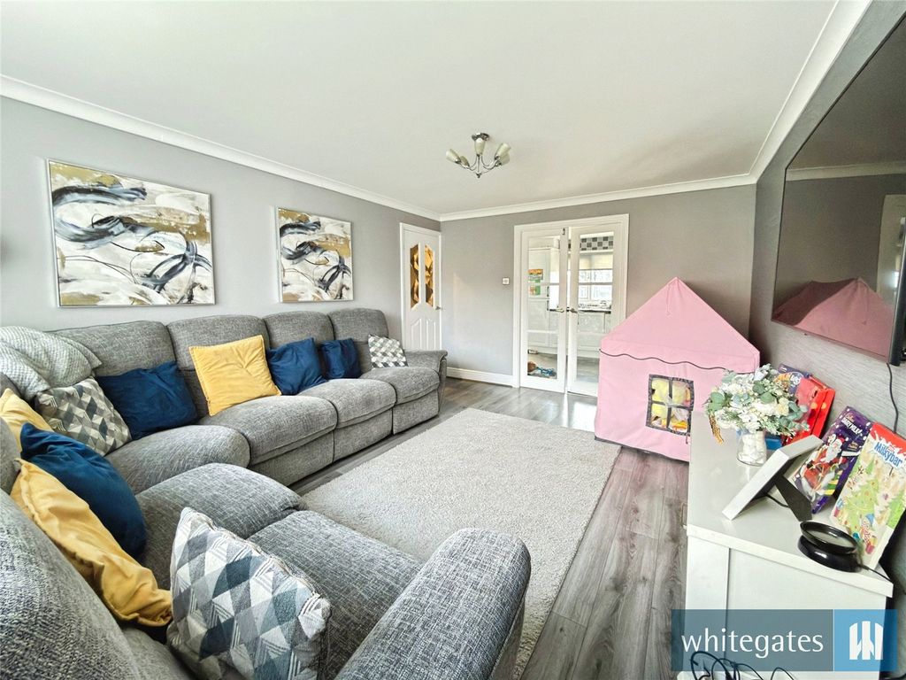 Property photo 3 of 16 Picture No. 15