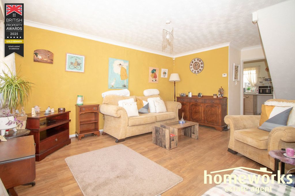 Property photo 2 of 10