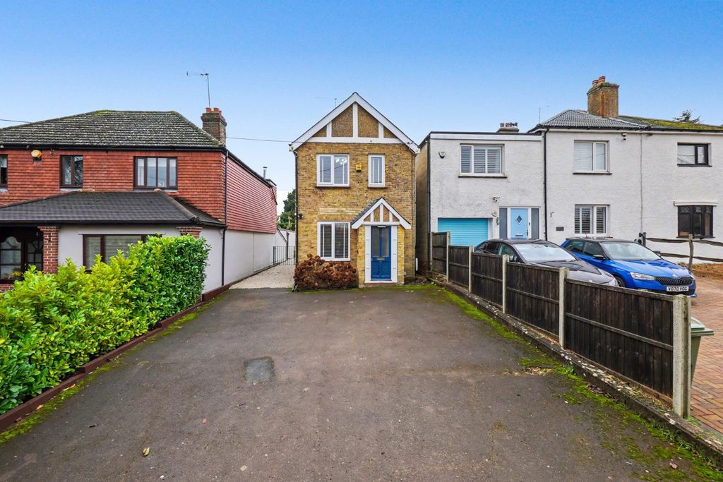 Property photo 1 of 35 4830012