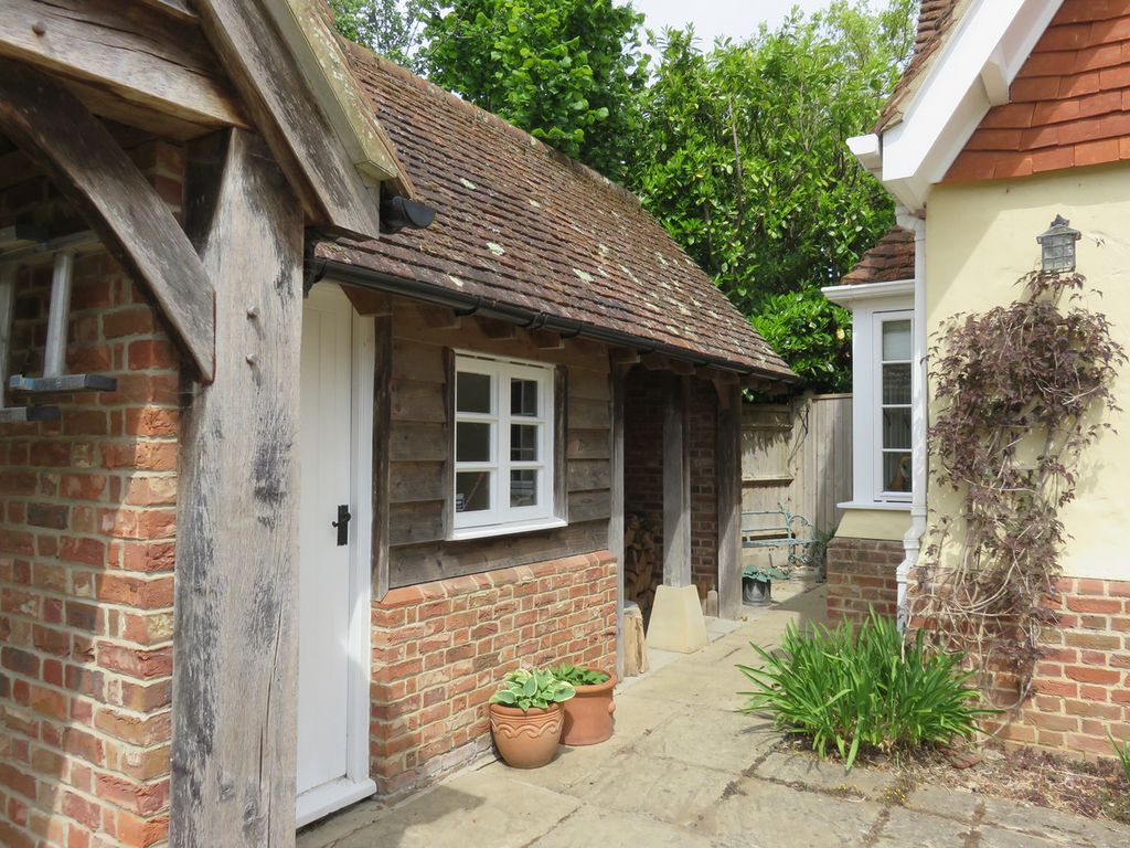 Property photo 3 of 43
