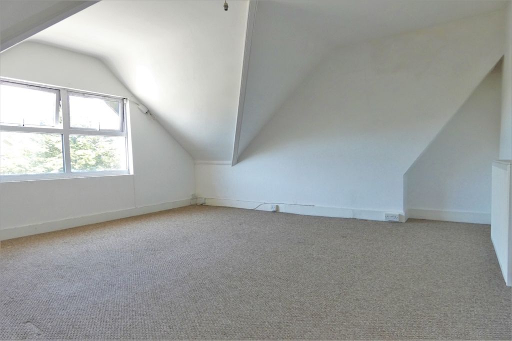 Property photo 2 of 7 Living Room