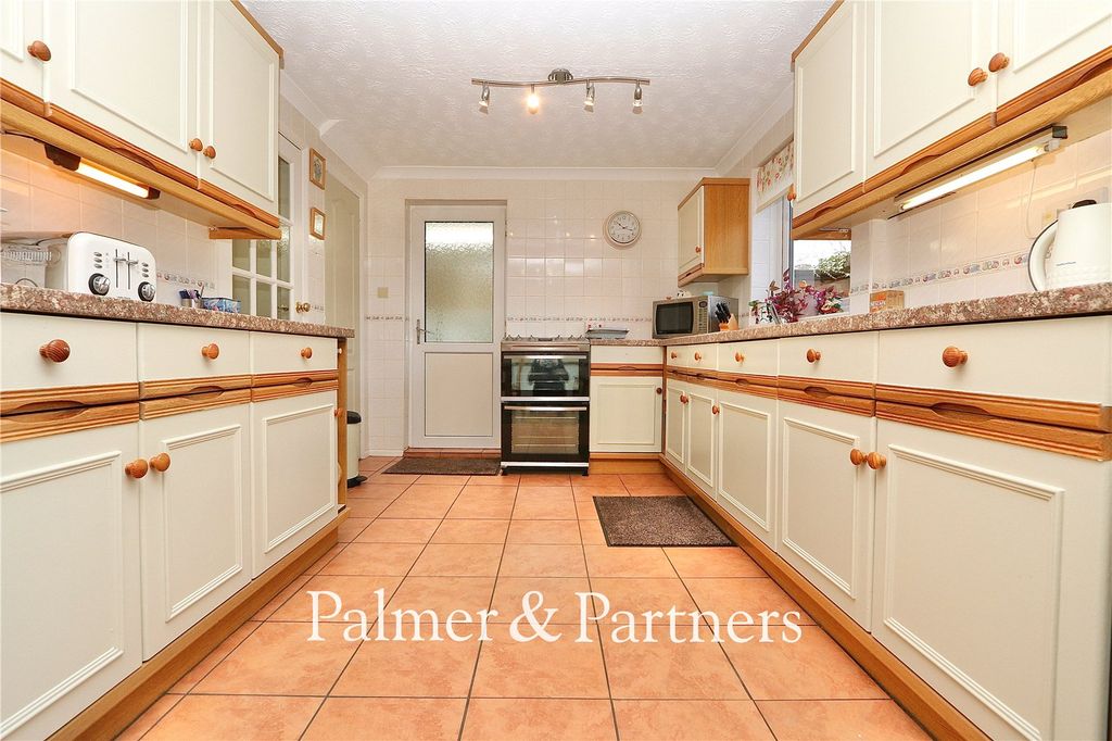 Property photo 2 of 26 Picture No. 02