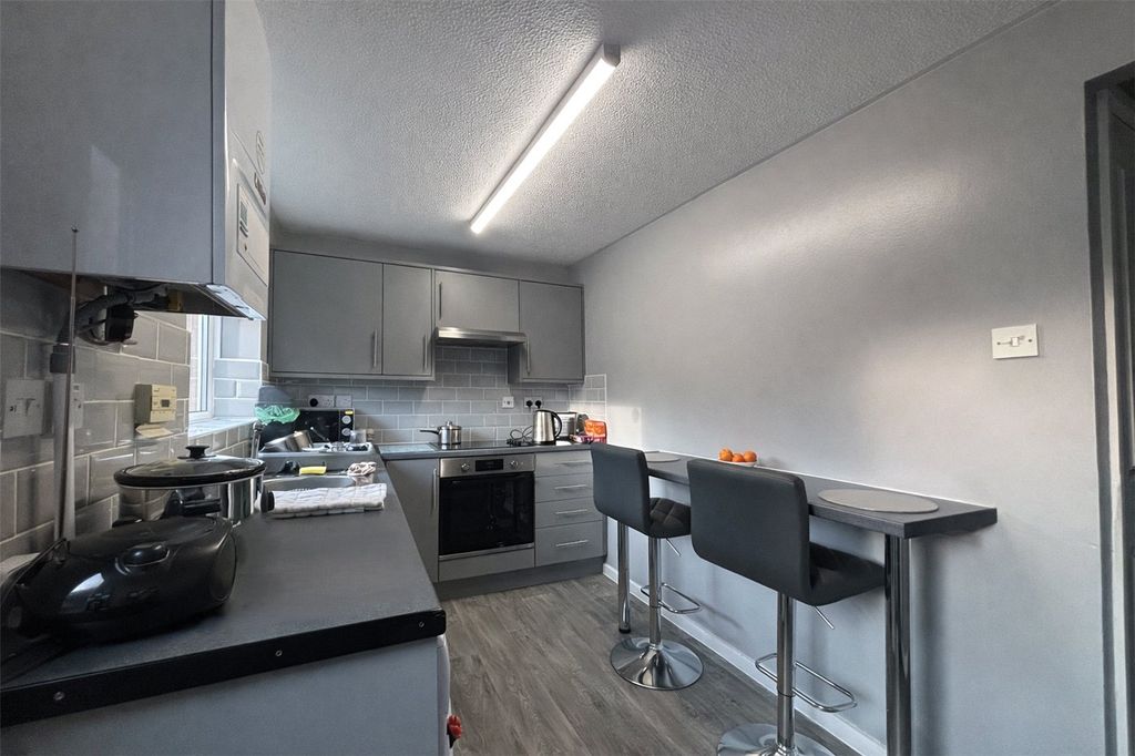 Property photo 3 of 11 Picture No. 23