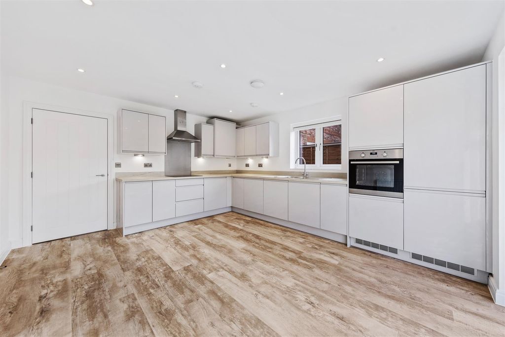 Property photo 3 of 17 Plot5Caroleanaveweb10.Jpg