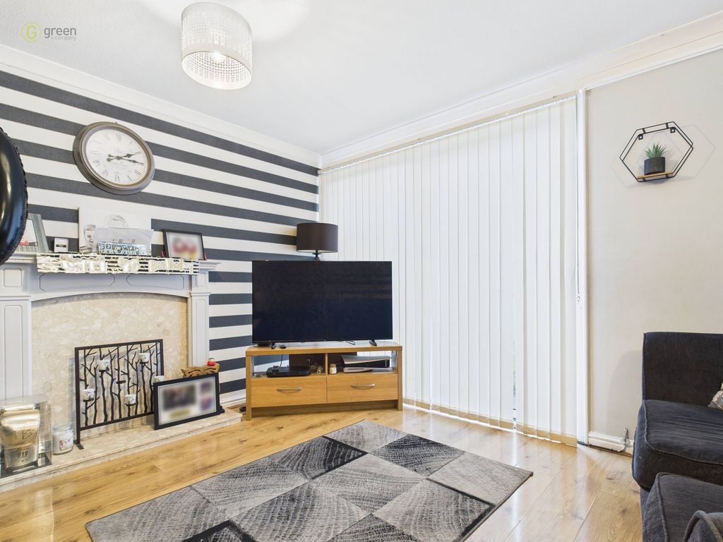 Property photo 2 of 17 Cam01332G0Pr0642Still004