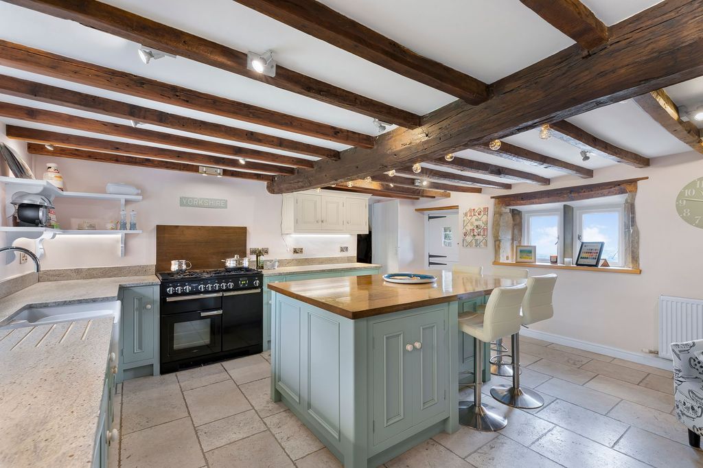Additional image 5 of 3 bed property for saleOtley Road, Bingley BD16