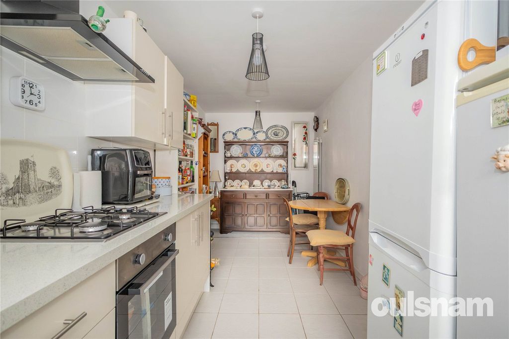 Property photo 3 of 20 Picture No. 05