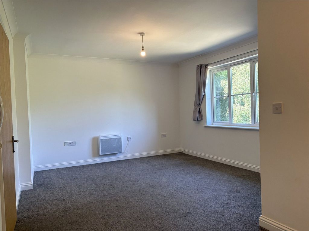 Property photo 3 of 15 Picture No. 08