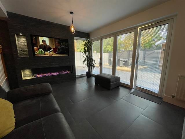 Property photo 2 of 16 Living Room