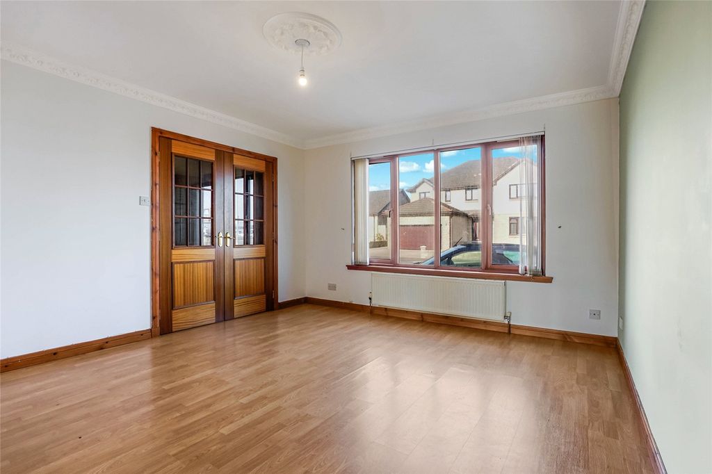 Property photo 2 of 21 Picture No. 02