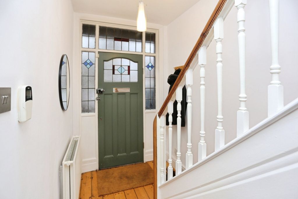 Property photo 2 of 25 Picture No. 29