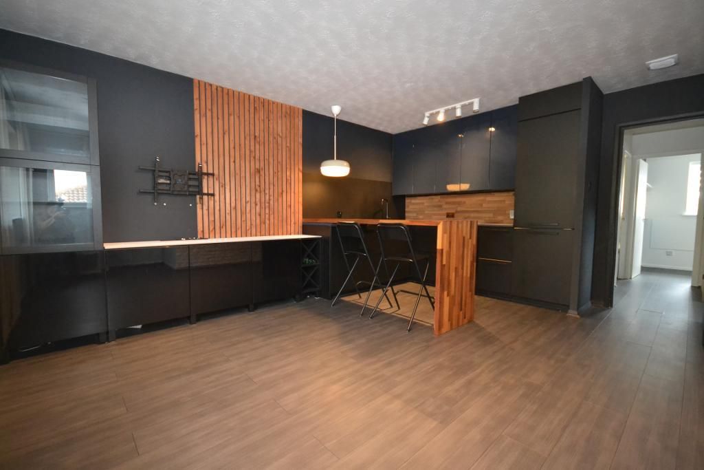 Property photo 3 of 17 Photo 3