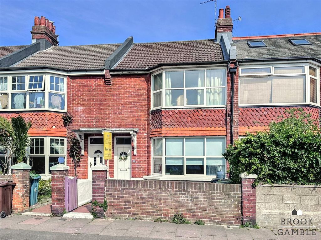Property photo 1 of 17 01323 438506