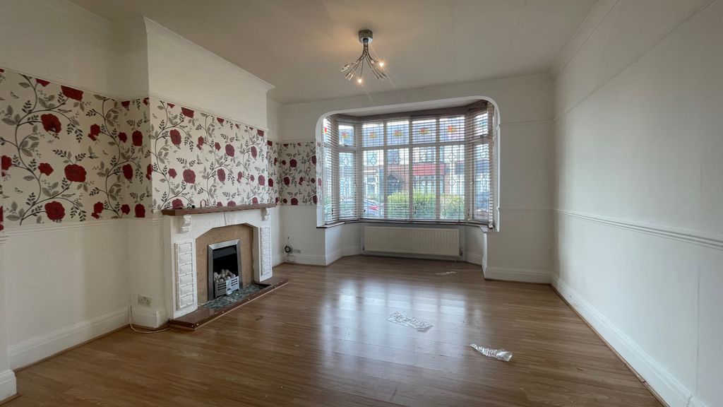 Property photo 2 of 8 Living Room