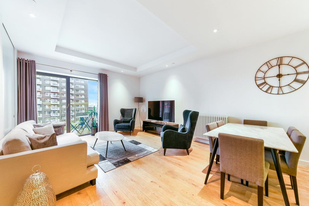 Property photo 2 of 10